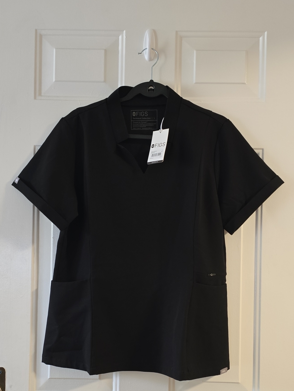 Figs Black Short-Sleeve Scrub Top Size L NWT